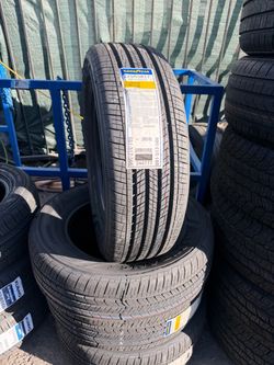 Goodyear Assurance Finesse 225/65R17 Tire