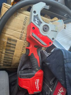 M12 12V Lithium-Ion Cordless PVC Pipe Shear (Tool-Only)