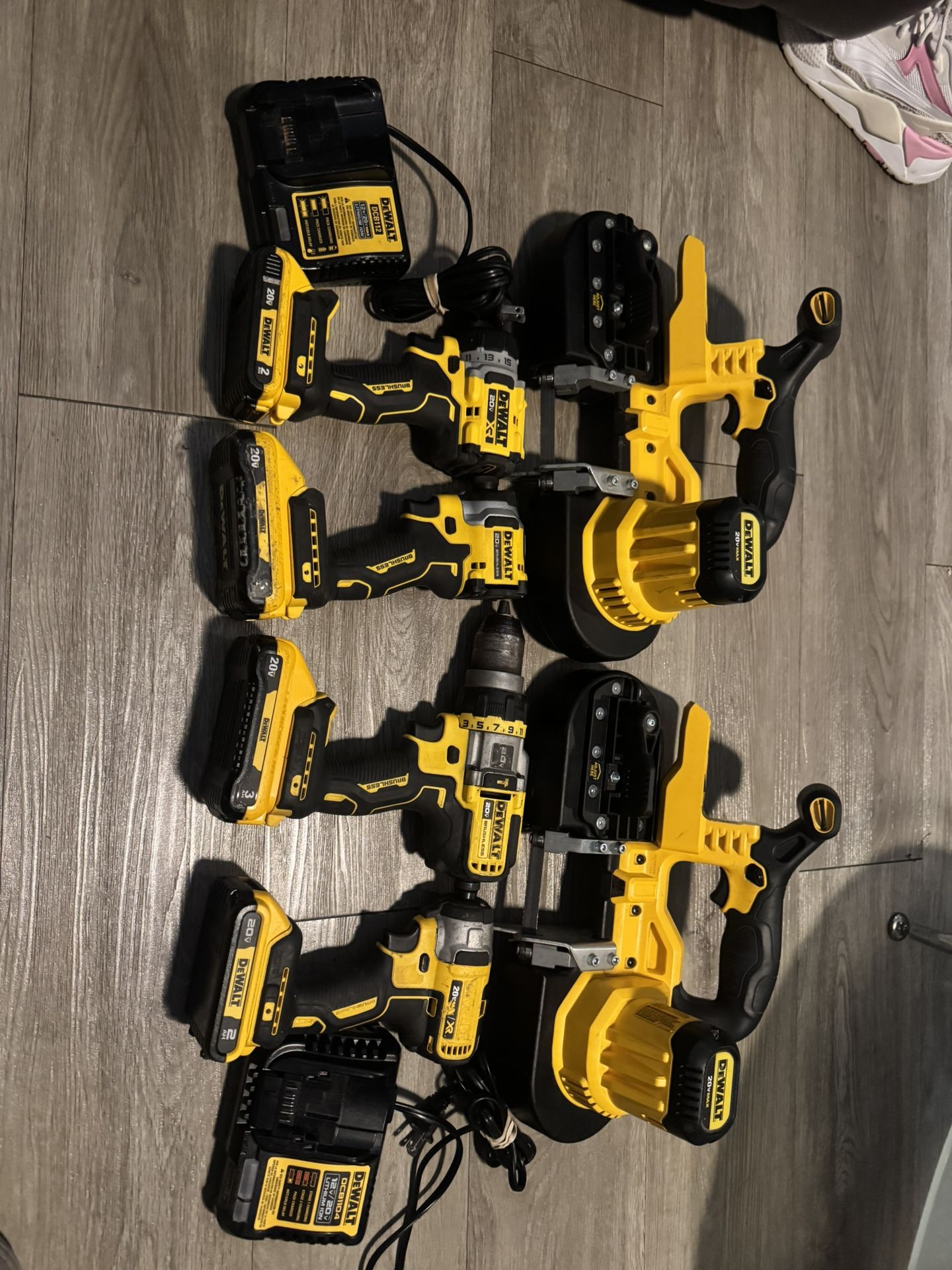 dewalts sets y bandsaws