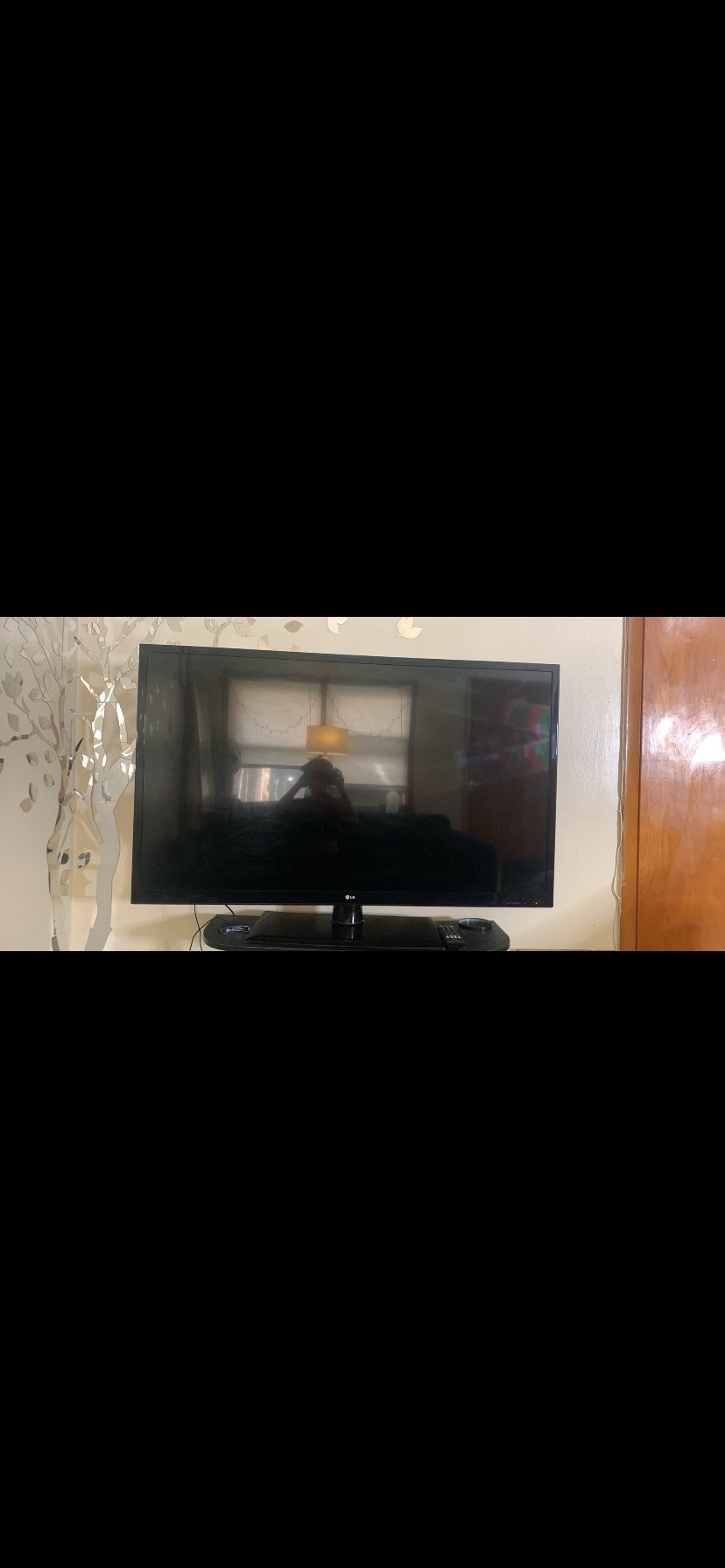 LG 50 Inch HD 1080p Smart TV