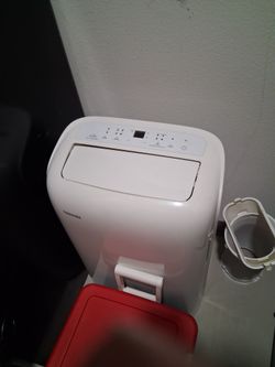 Portable AC unit 14000 btu's