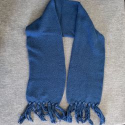 Women's Blue Knitted Blanket Scarf w/Tassels