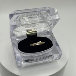 14kt Diamond Wedding band size 7