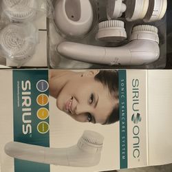 Face Brush - With 2 New Replacement Brushes