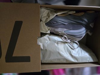 Yeezy 700