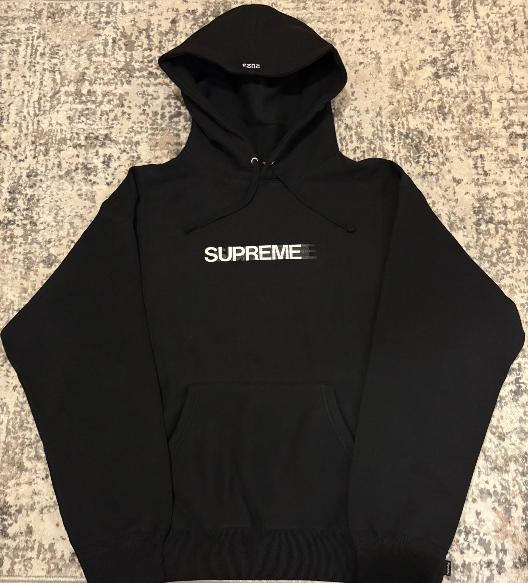 Supreme Hoodie 
