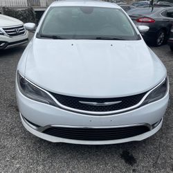 2017 Chrysler 200