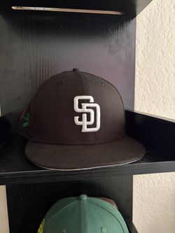 Fitted hat