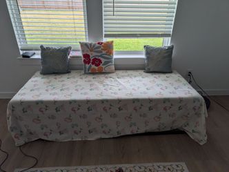 Twin daybed with mattress for sale