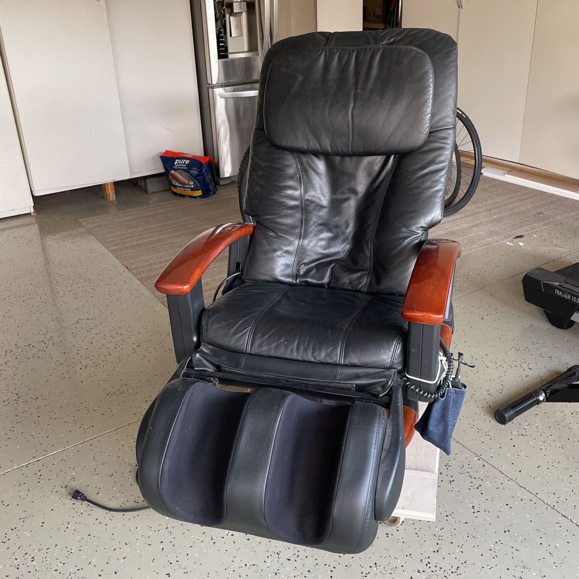 Homedics SBM-300 Therapist Select Shiatsu Back Massager Chair Cushion for  Sale in Los Angeles, CA - OfferUp