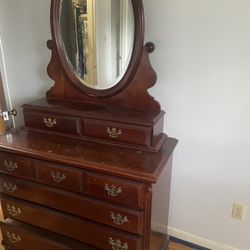 Dresser & Mirror