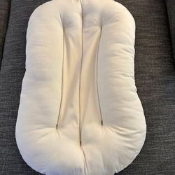 Snuggle Me Organic Infant Lounger with 3 covers