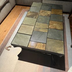 CLAIMED AWAITING PICK UP Free Coffee Table