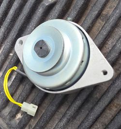 Electric Pm Alternator 12 Volt 20 Amp