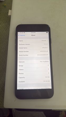 iPhone 7 Plus Black 32 GB unlocked, in very good condition