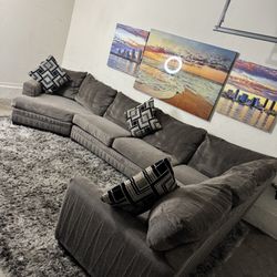 * Like New * Living Spaces 4pc Modular Sectional Sofa ( Free Delivery )