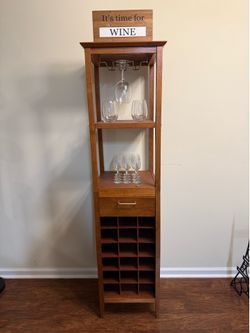 Wine cabinet