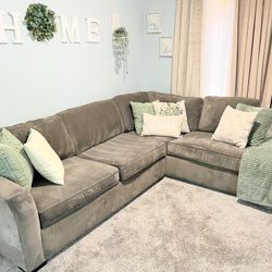 Grey Sofa/couch With Chaise