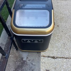 Kismile  Ice Maker 