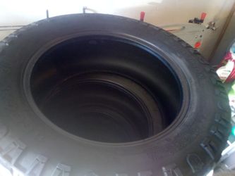4 Used Mickey Thompson Deegan 38 LT205 55R20