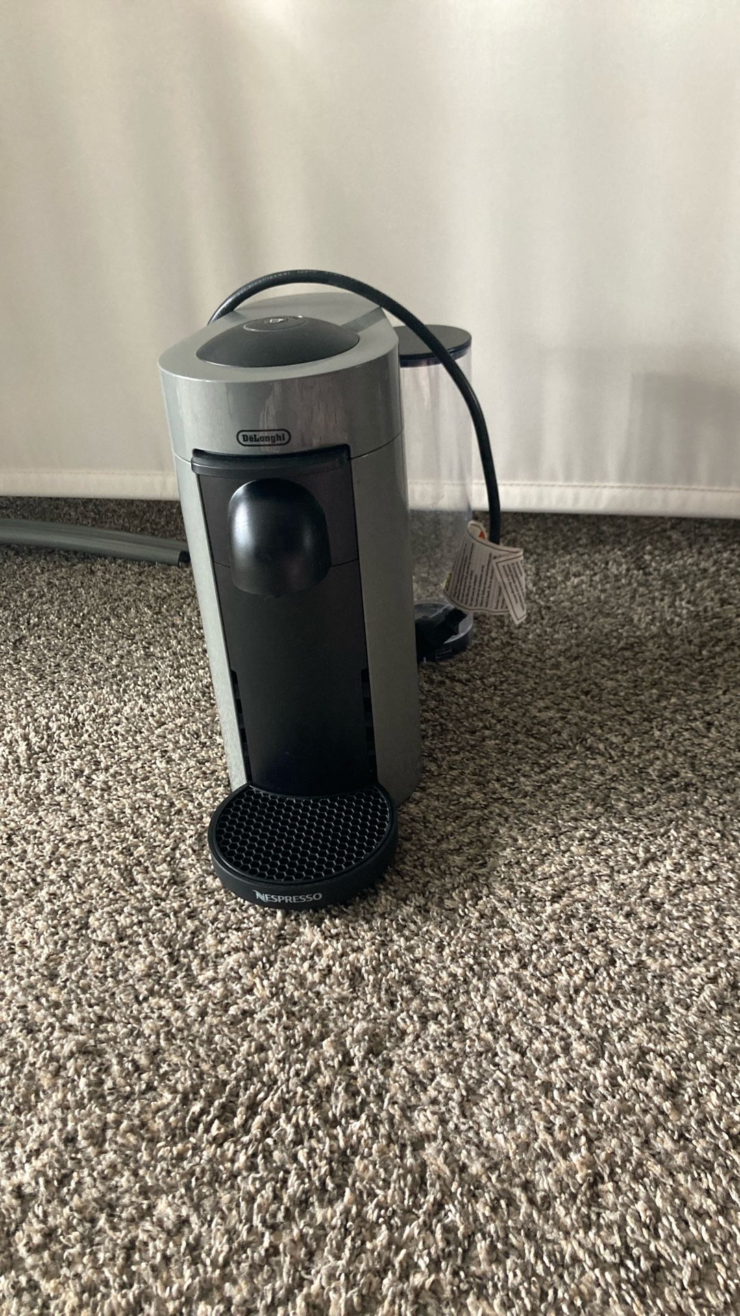 DeLonghi Nespresso VertuoPlus Machine