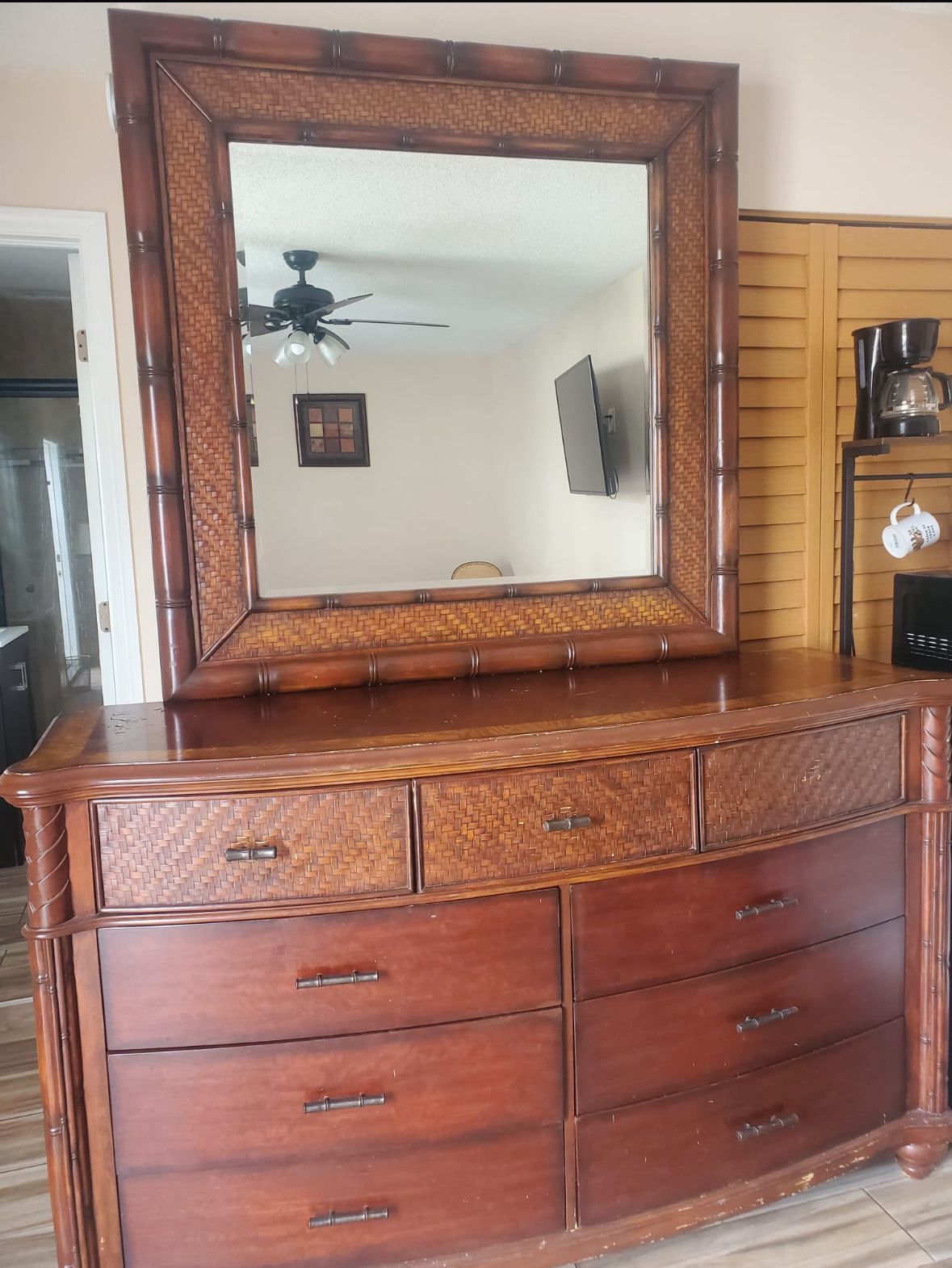 Cherry Oak Wood Dresser And Mirror