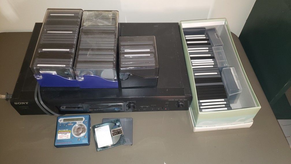 Sony MiniDisc Deck and portable MiniDisc Player for Sale in Reston, VA