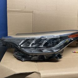 TOYOTA CH-R CHR HEADLIGHT LEFT DRIVER 2020 2021 2022 LED OEM