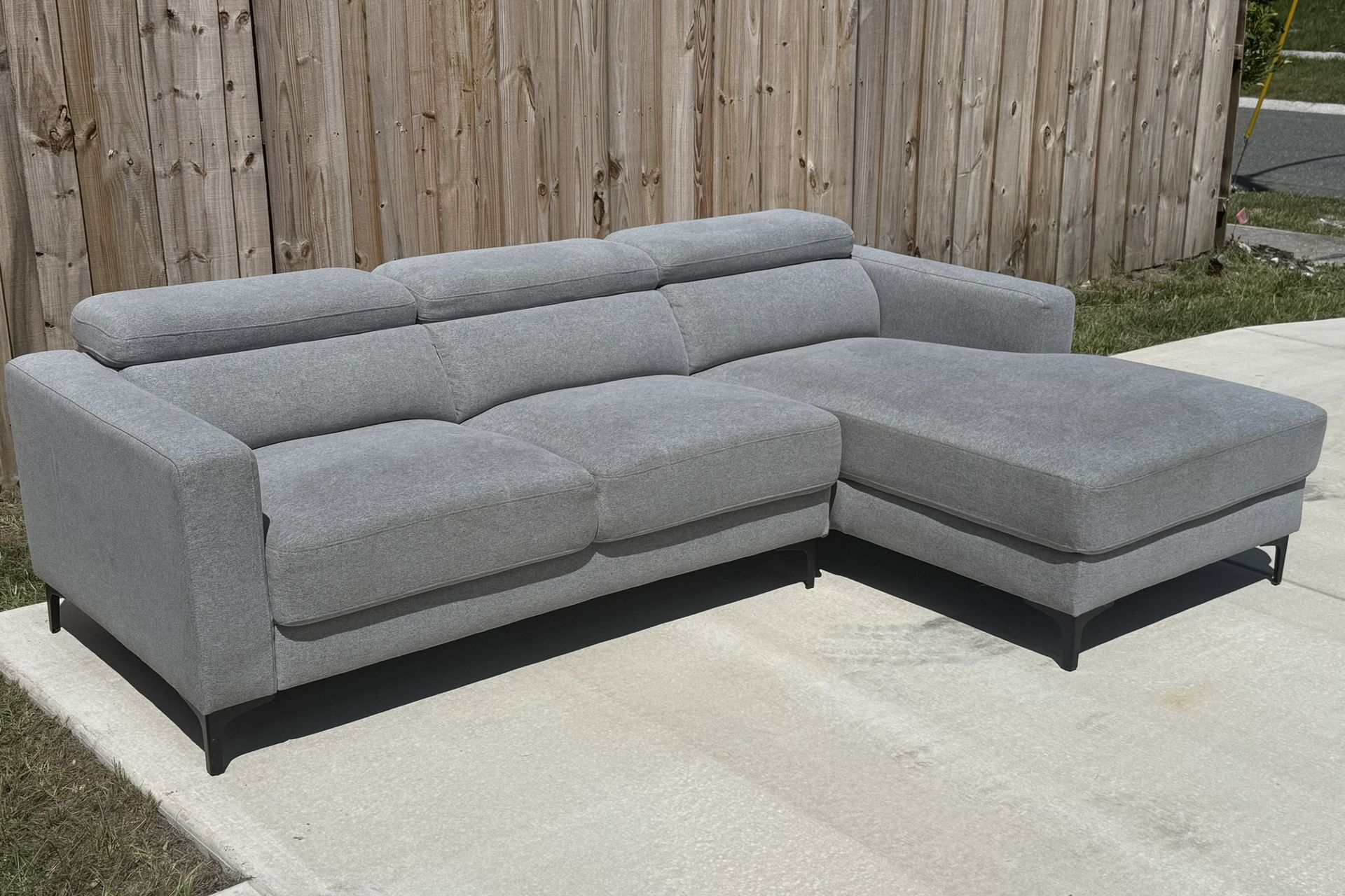 City Furniture Modern Light Grey Right Side Chaise Sectional Delivery Available π