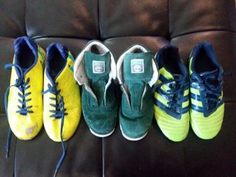 Size 5.5y Boys Shoe Lot