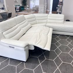 Sentinel white Leather Dual Power Right Bumper Sectional