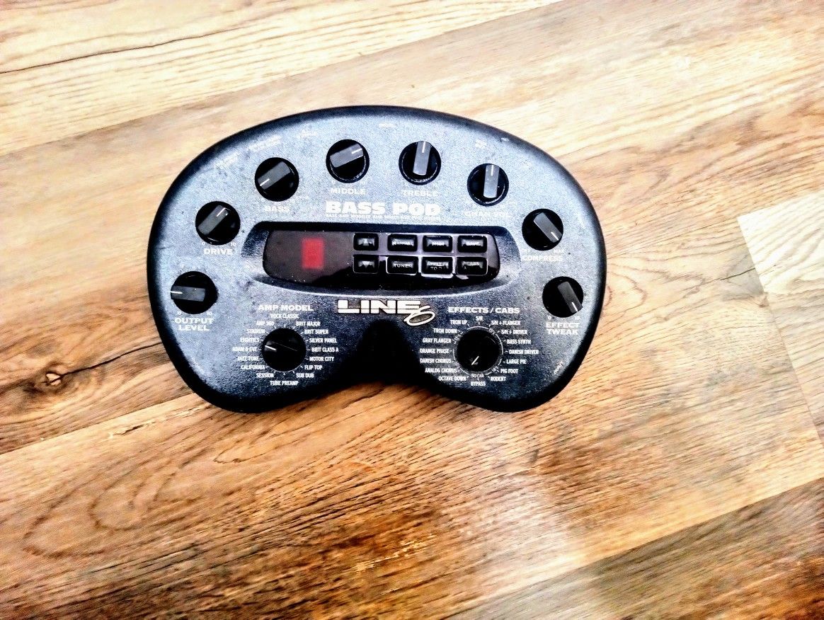 Line 6 Bass Pod