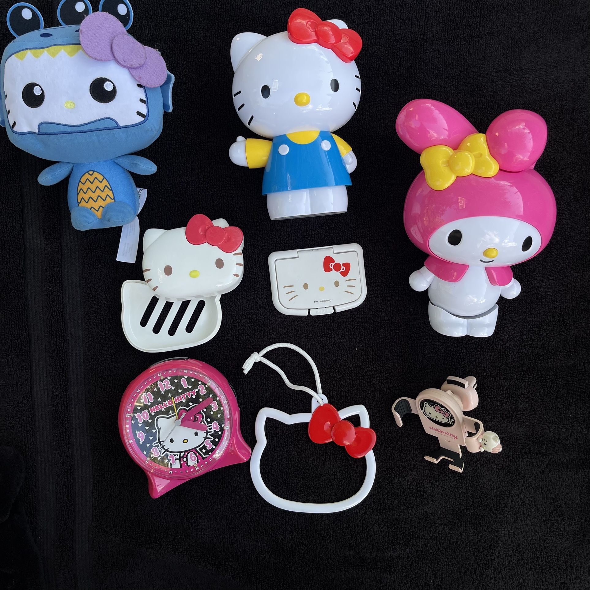 hello kitty lot 