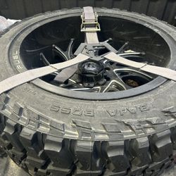 Tire 35x12.50 R22 New