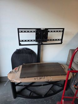 Table with TV mount - $150 obo