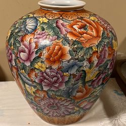 Vintage Porcelain Flower Vase 
