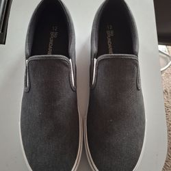 Brand New No Boundaries Size 12 Men's Grey