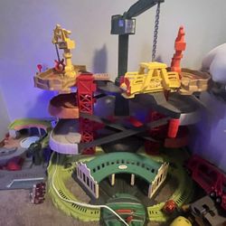 Thomas The Train And cranes 