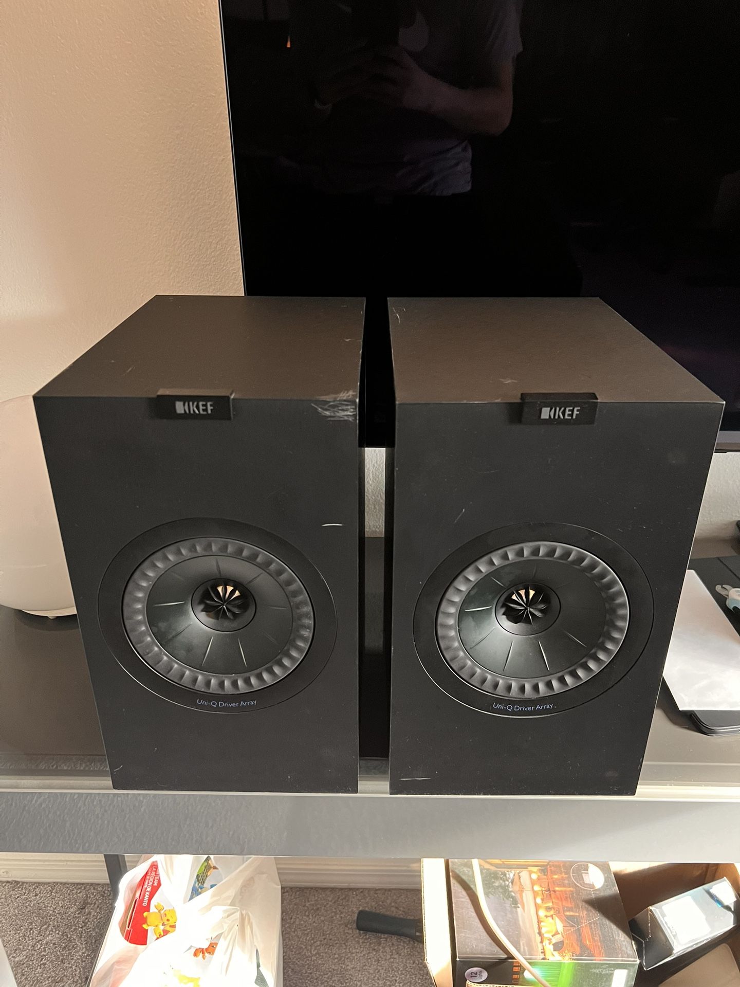 KEF Q350