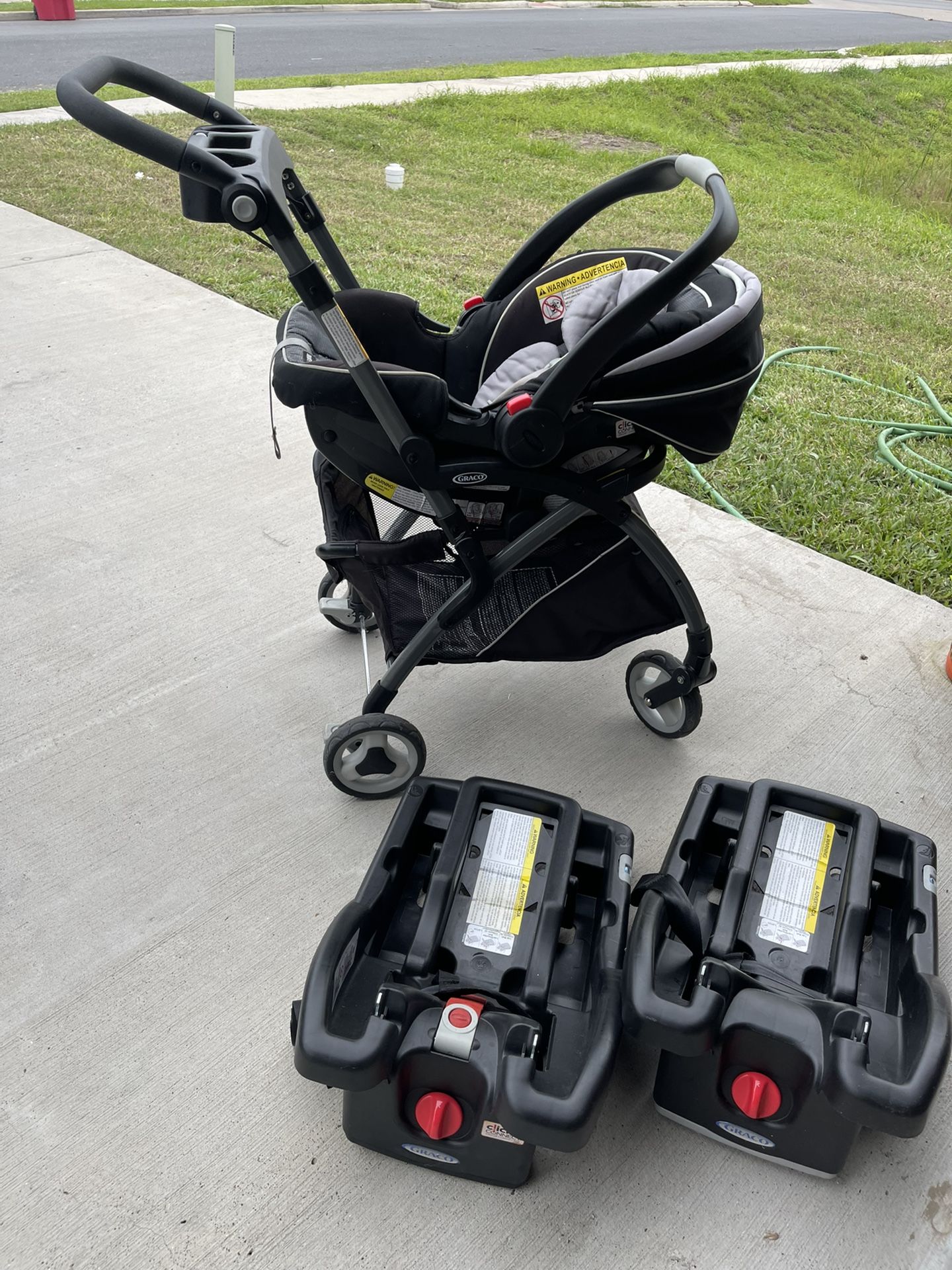 Graco Car seat and 2 Car Base (stroller Not Included) 