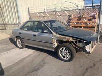 Subaru Impreza 2000, 1999 5mt part out