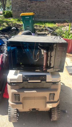 Barely used microwave