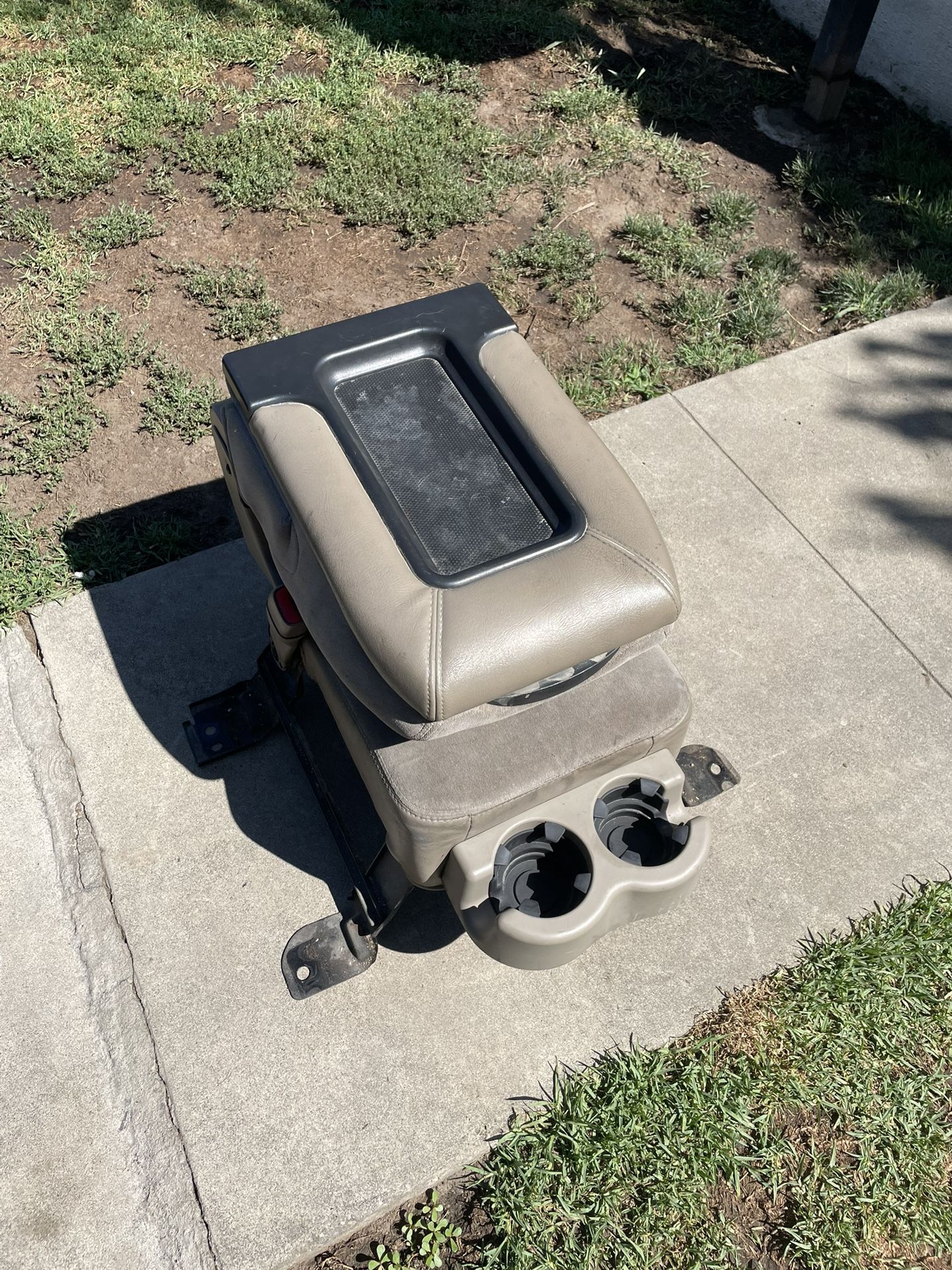 Chevy GMC Middle Jump Seat 