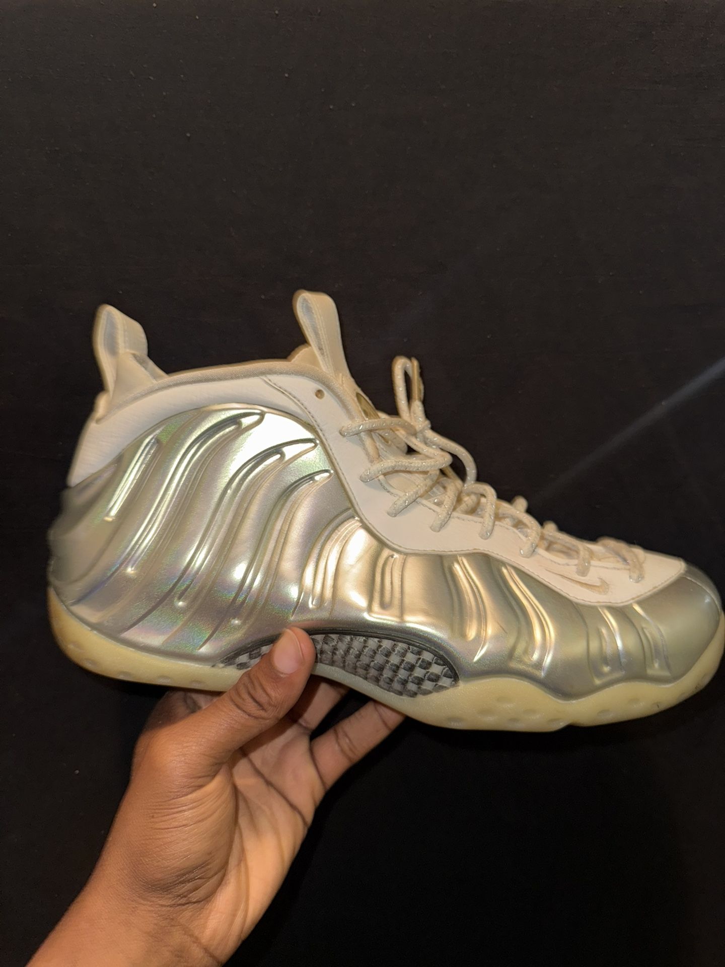 Nike Air Foamposite One Chrome White