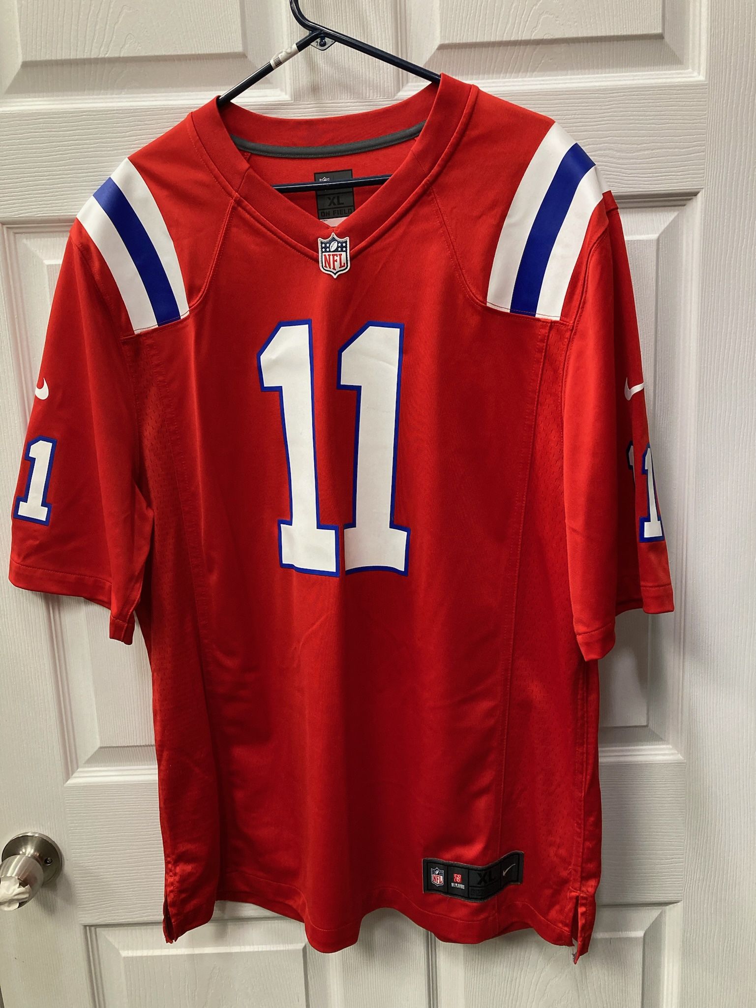 Nike NFL New England Patriots Julian Edelman #11 Red Jersey Mens Size XL