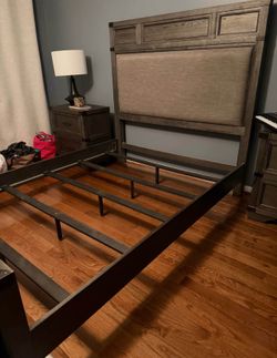 6 piece queen size bedroom set