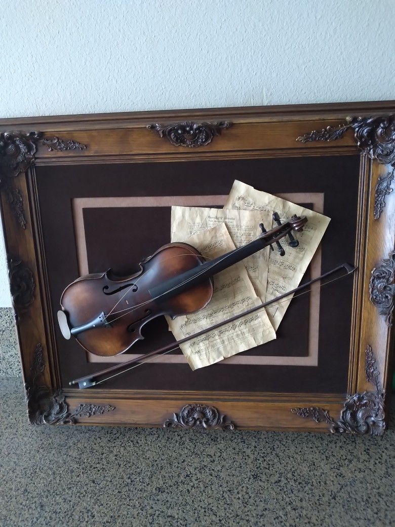 Violin Wall Art Beautiful Frame See Description