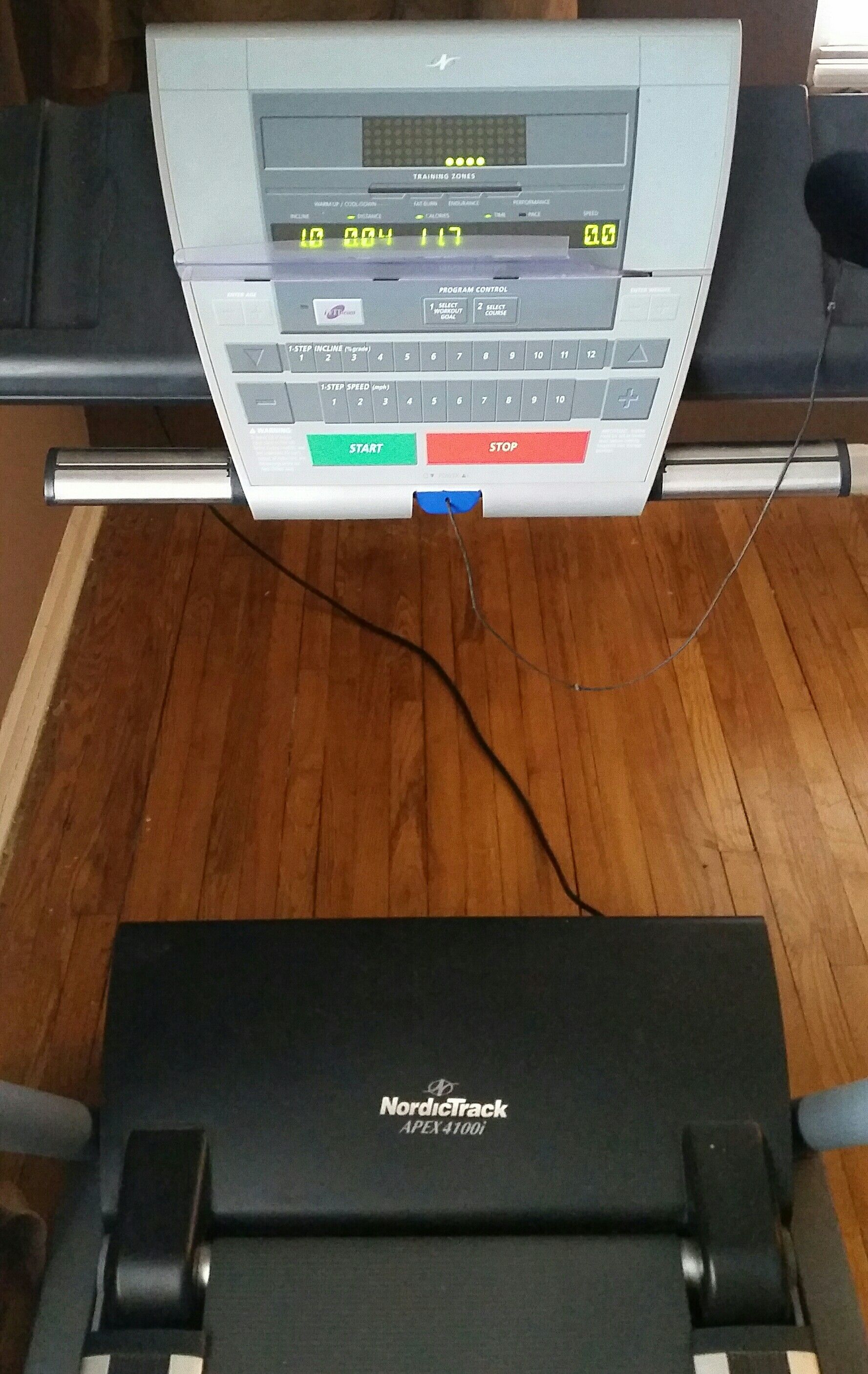 NordicTrack APEX 4100i TreadmillExcellent Condition600 OBO for Sale