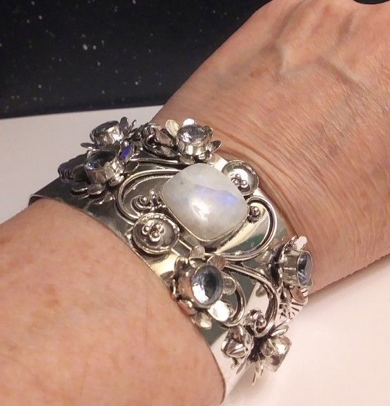 Stunning 925 Sterling Silver Moonstone Blue Topaz Cuff Bracelet