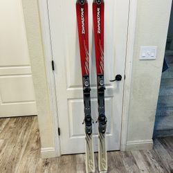 DYNASTAR SKIS WITH BINDINGS 170cm